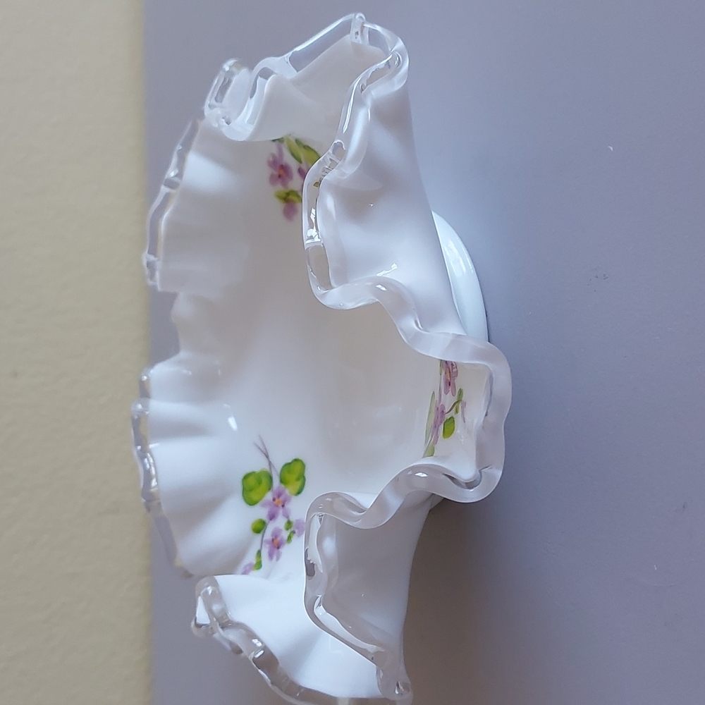 Fenton Ruffled Dish - Picture 2 of 6